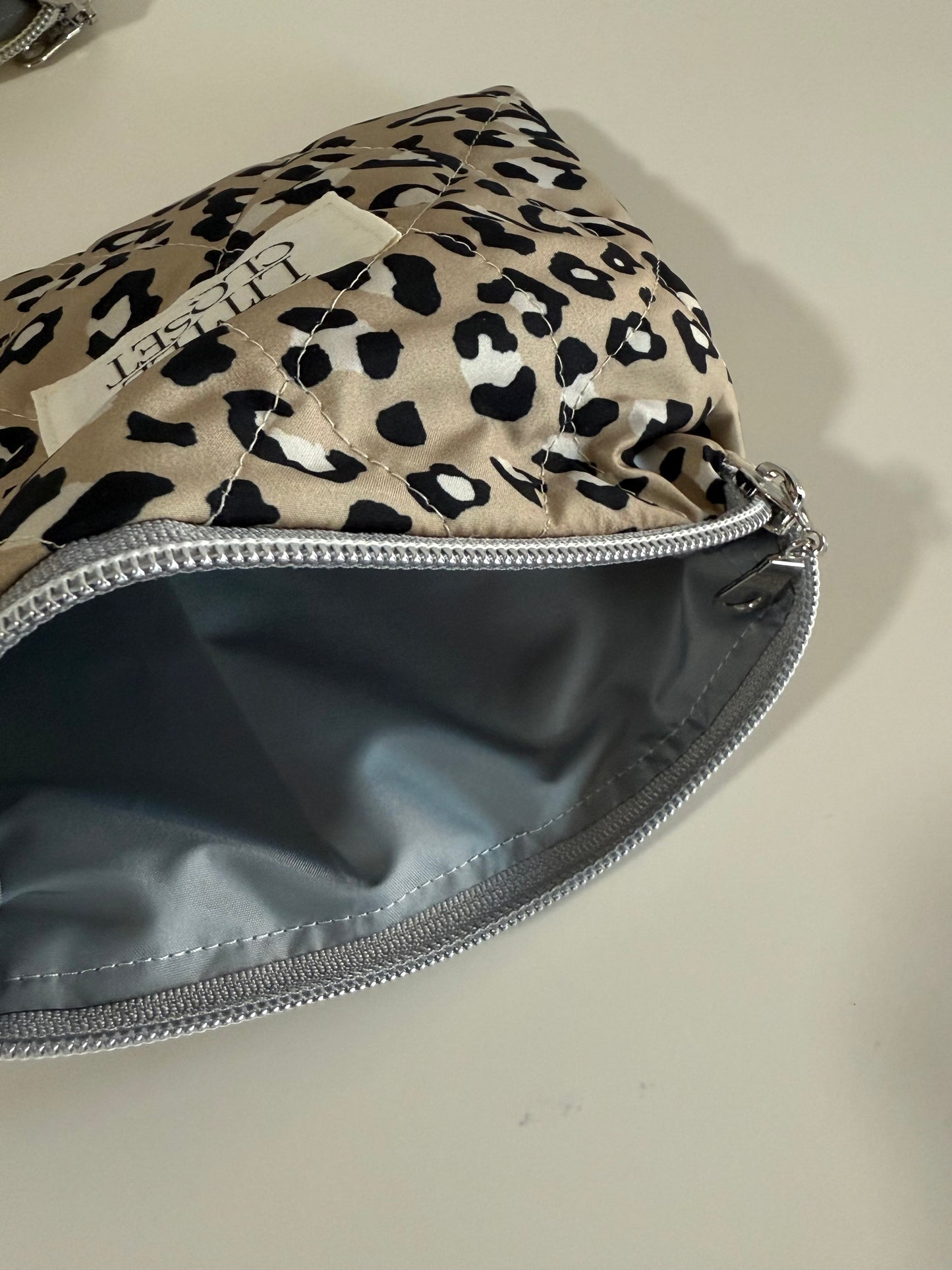 Flat Zipper Pouch pt.1