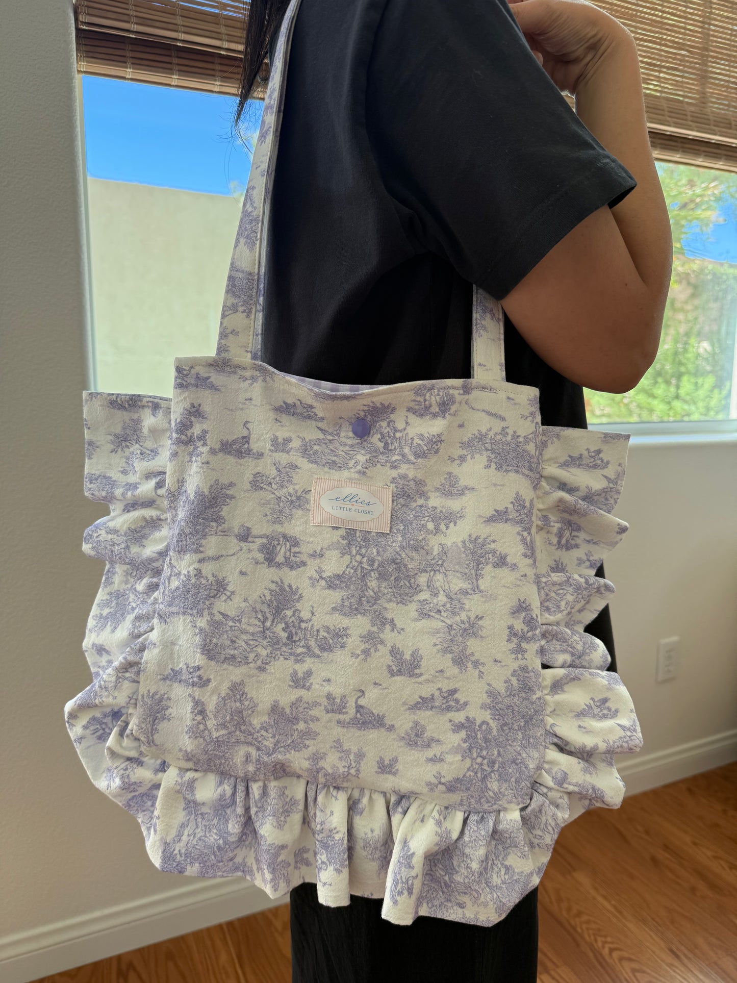 Chérie Frill Bag
